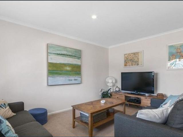 House for rent in Lakes Entrance, Victoria