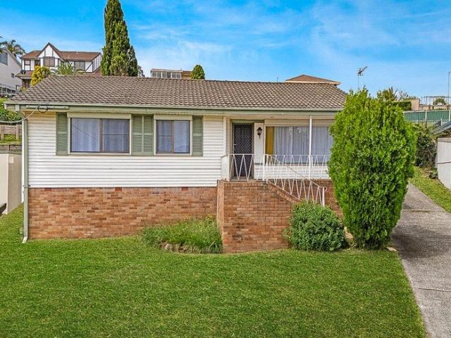 House for rent in Wollongong West, New South Wales