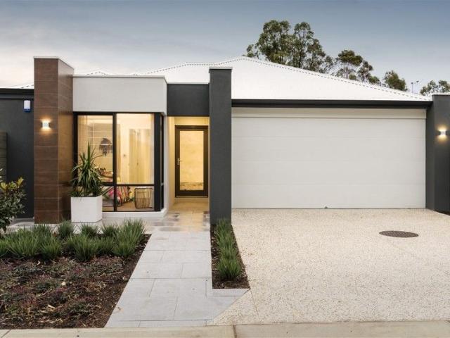 Cottage for sale in Parklands, Western Australia