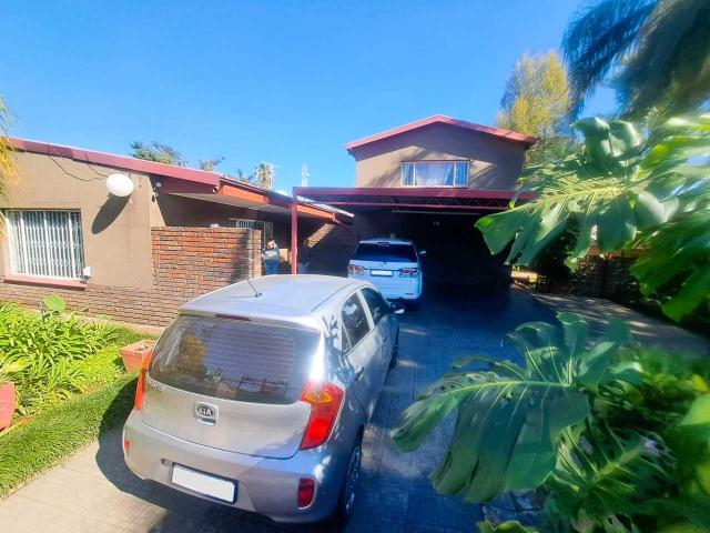 House for sale in Waterkloof, Gauteng