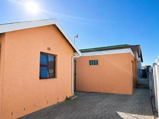 House for sale in Khayelitsha, Western Cape
