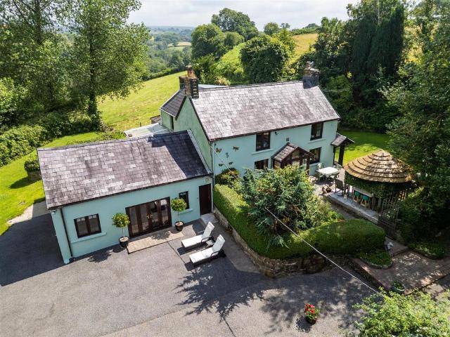 House for sale in Mawr, Felindre