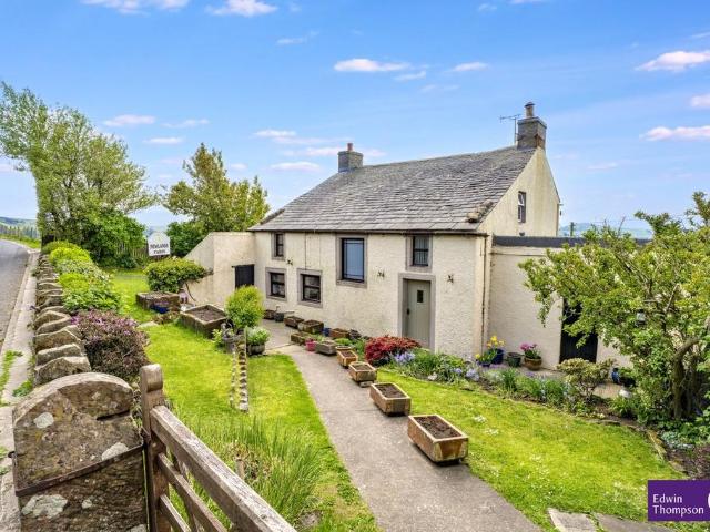 House for sale in Boltons