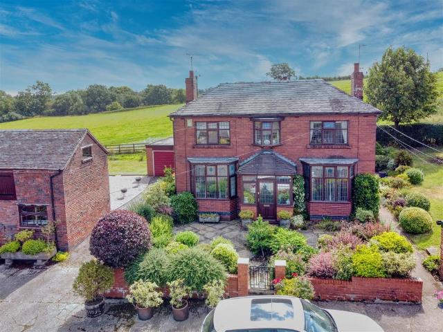 House for sale in Baswich, Staffordshire