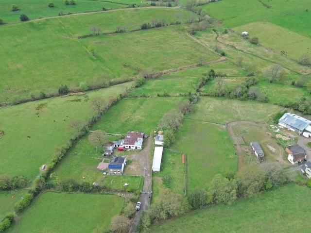 House for sale in Kingsley Moor, Staffordshire