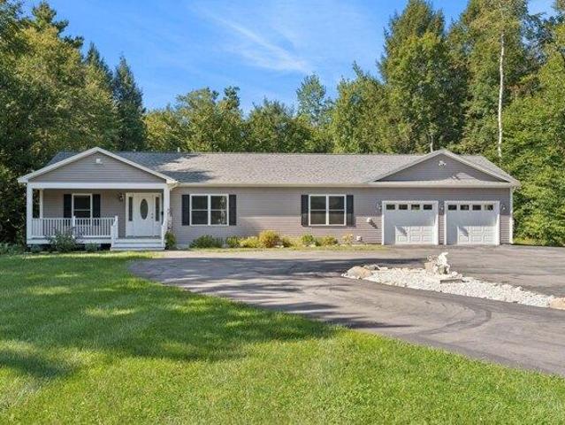 House for sale in Farmington, Maine