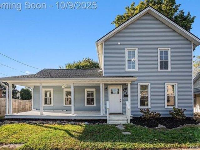 House for sale in Fenton, Michigan