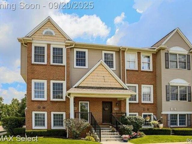 Condo for sale in Fenton, Michigan