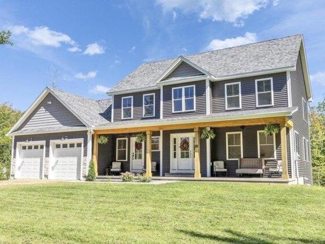 House for sale in Fitzwilliam, Cheshire County