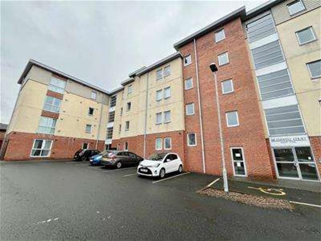 Flat for sale in Tyne And Wear