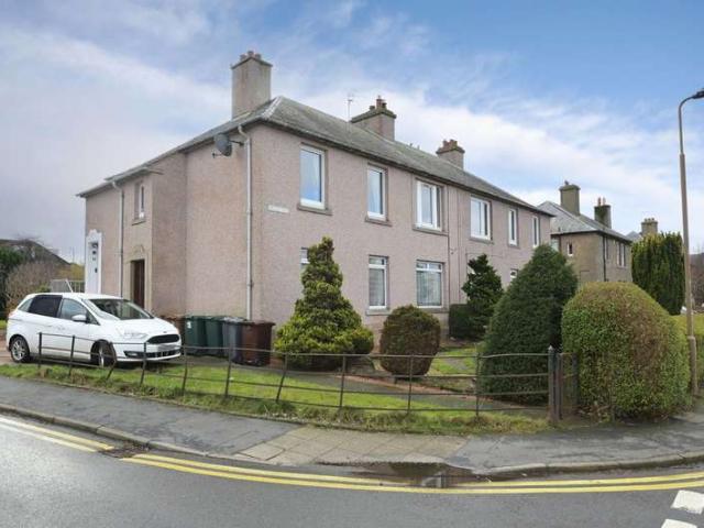 Flat for sale in Currie, Scotland