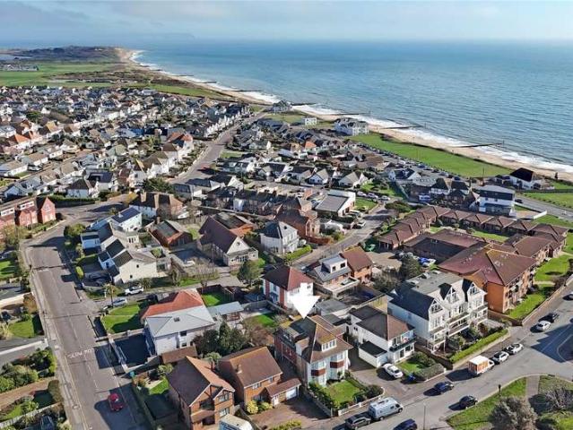 Flat for sale in Wick, Bournemouth