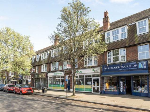 Flat for sale in London Borough of Ealing, Perivale