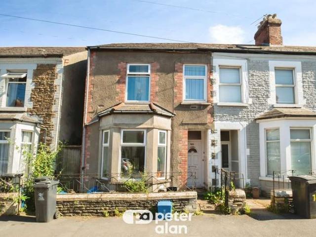 Flat for sale in Plasnewydd, Falcon Lodge