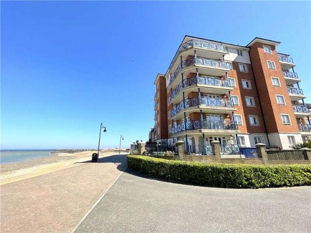 Flat for sale in Sovereign Harbour, Eastbourne