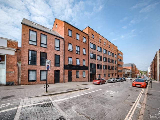 Flat for sale in Jewellery Quarter, West Midlands