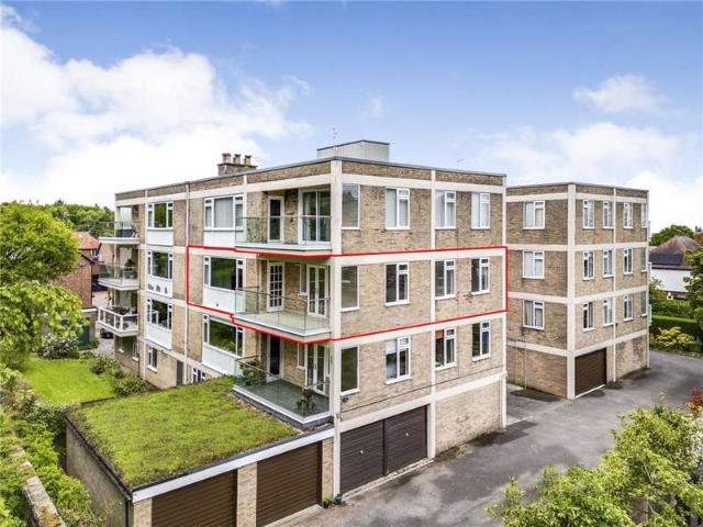 Flat for sale in Harlow, Harrogate