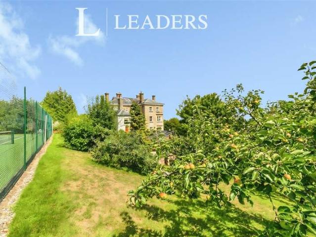 Flat for sale in The Butts, Kent