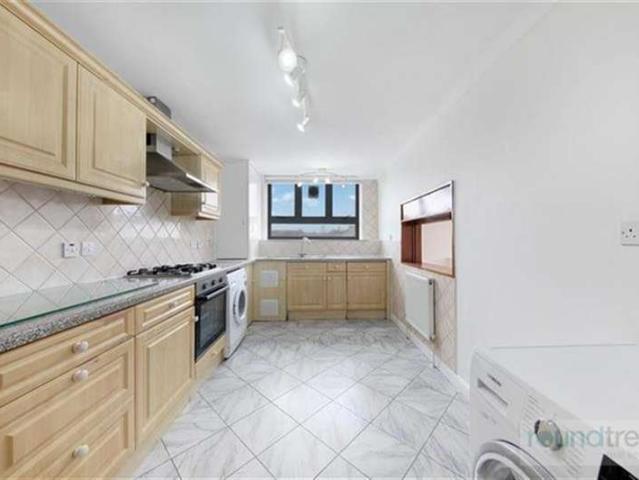 Flat for sale in London Borough of Barnet, Greater London