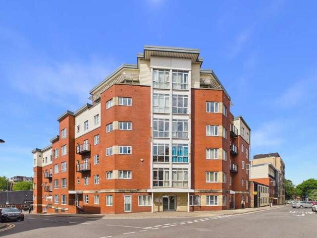 Flat for sale in Park Central, Birmingham