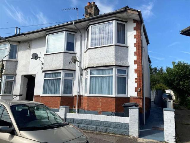 Flat for sale in Bear Cross, Kinson