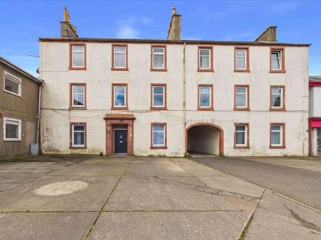 Flat for sale in Campbeltown, Scotland