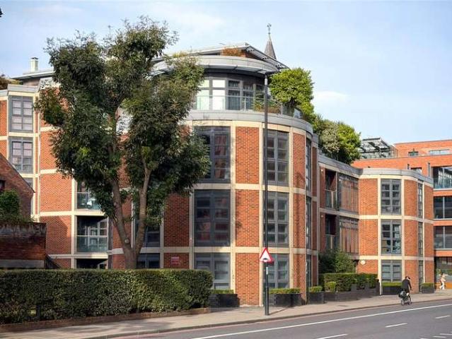 Flat for sale in City of Westminster, Greater London