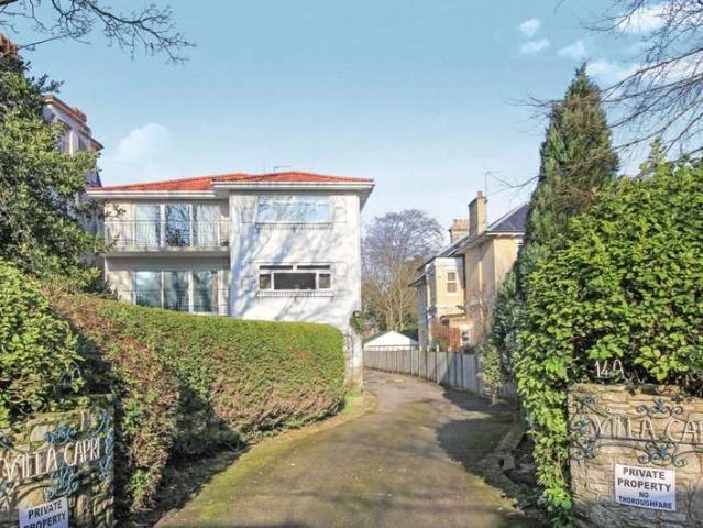 Flat for sale in Lansdowne, Springbourne