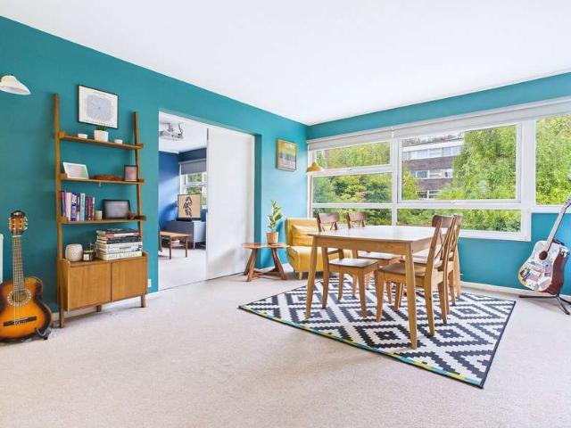 Flat for sale in Brunswick
