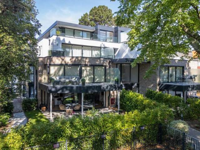 Flat for sale in Branksome Chine, Canford Cliffs