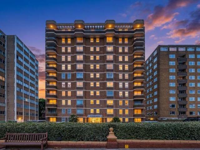 Flat for sale in Aldrington