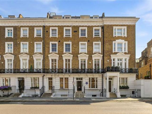 Flat for sale in Chelsea, Greater London