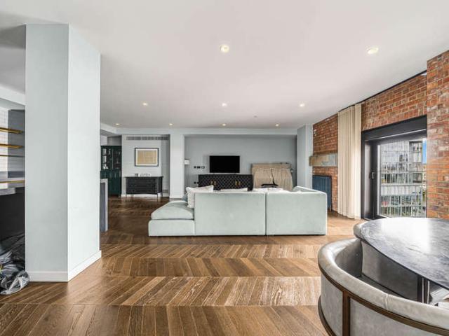 Flat for rent in Nine Elms, Greater London
