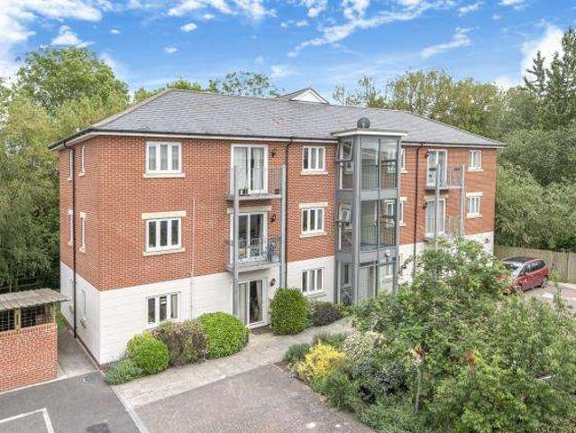 Flat for sale in West Oxford, The Slade