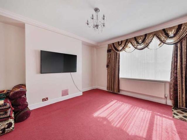 Flat for sale in Camden