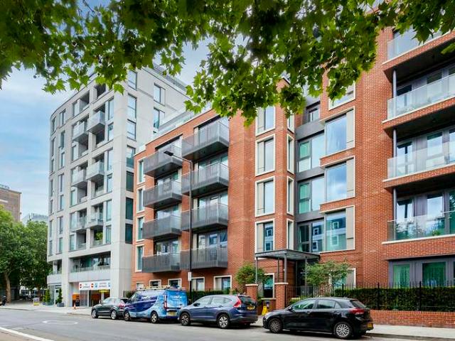 Flat for sale in Hammersmith, Greater London