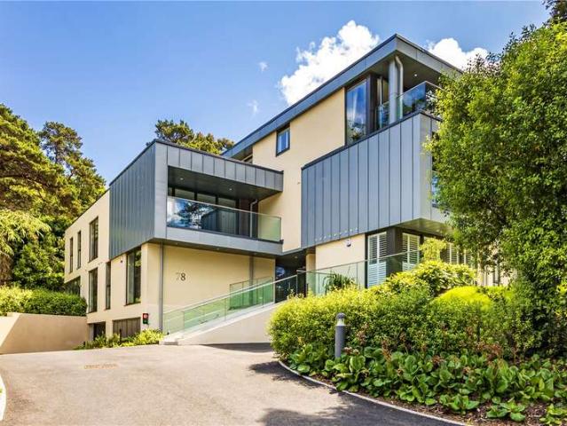 Flat for sale in Canford Cliffs, Poole