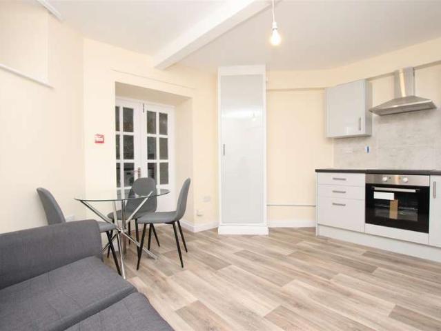 Flat for rent in Weston Park, Bath