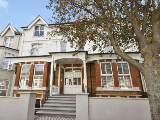 Flat for sale in Cliftonville West, Thanet