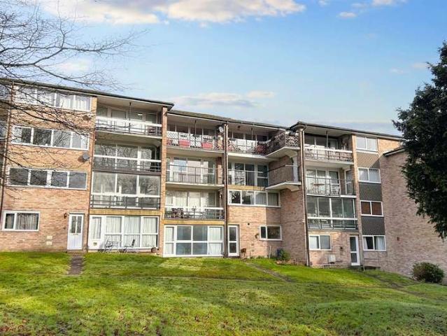 Flat for sale in Harestock, Winchester