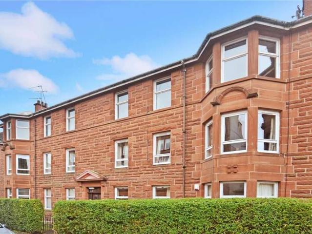 Flat for sale in Crossmyloof, Scotland