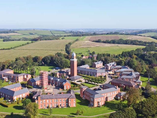 Flat for sale in Gatcombe, Isle Of Wight