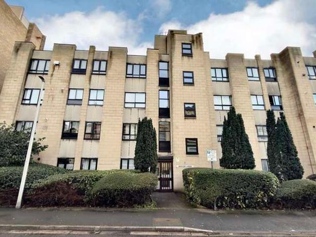Flat for sale in Weston-super-mare, North Somerset
