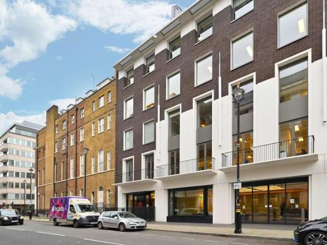 Flat for sale in Marylebone, Greater London
