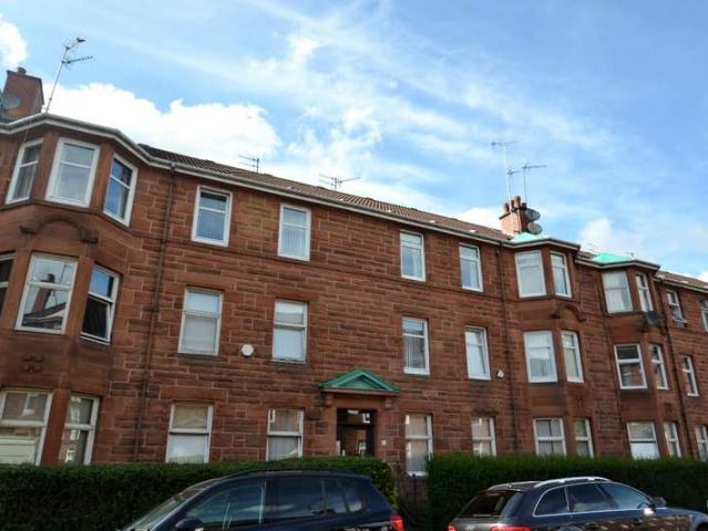 Flat for sale in Crossmyloof, Scotland