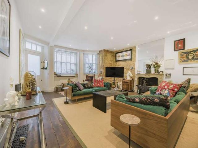 Flat for sale in South Kensington, Brompton