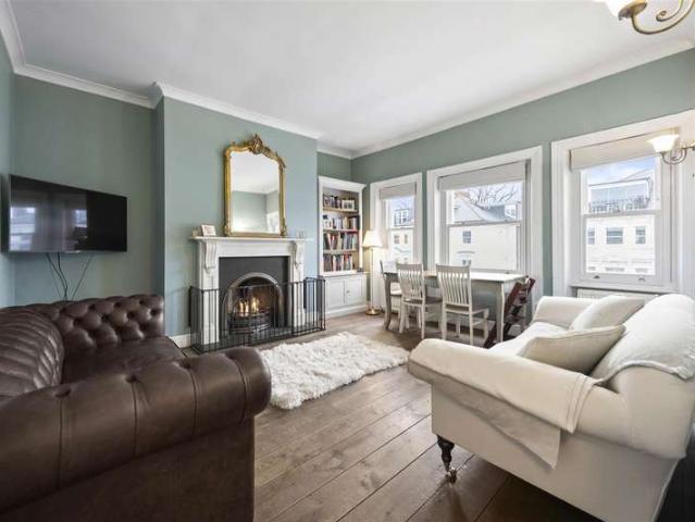 Flat for sale in Belsize Park, Primrose Hill