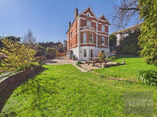 Flat for sale in Old Town, Heathlands
