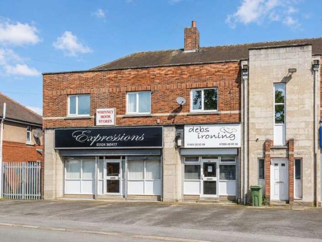 Flat for sale in Horbury, West Yorkshire