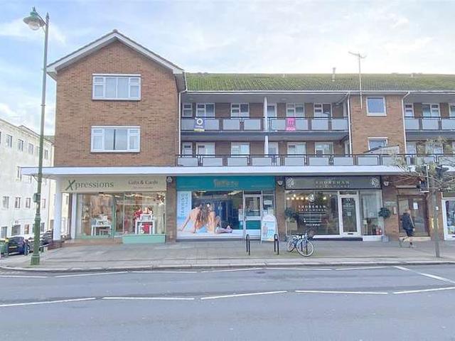 Flat for sale in Fishersgate, West Sussex